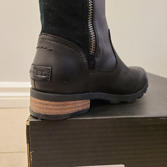 Sorel Emelie Tall Boots - Picture 2 of 8